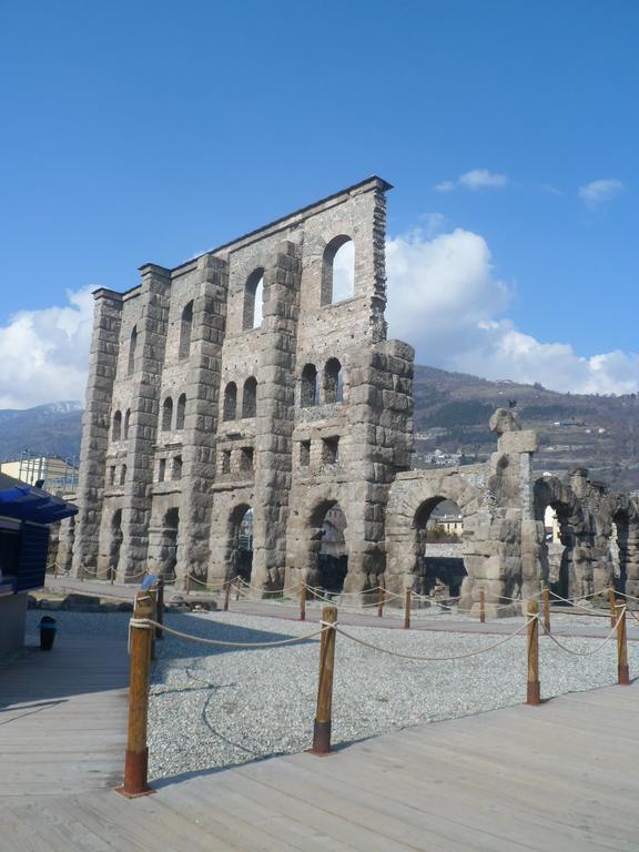 Appartamento" Le Bourg 61" Vda Cir 0208 Aosta Ngoại thất bức ảnh